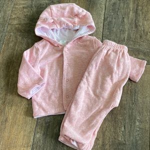 0-3 Month Baby Gap Heathered Pink Reversible Outfit